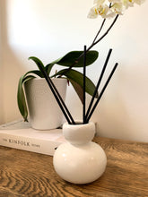 Load image into Gallery viewer, A beautiful curved gloss reed diffuser  ceramic bottle in white. 
